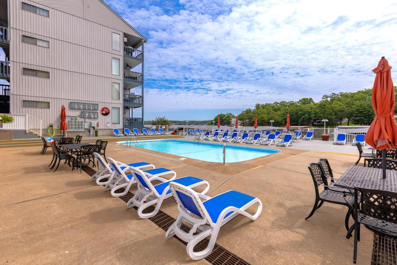 B Lakefront! Remodeled, Boat Slip, Patio Views, Pool, Boat Ramp, Wifi Osage Beach Zewnętrze zdjęcie