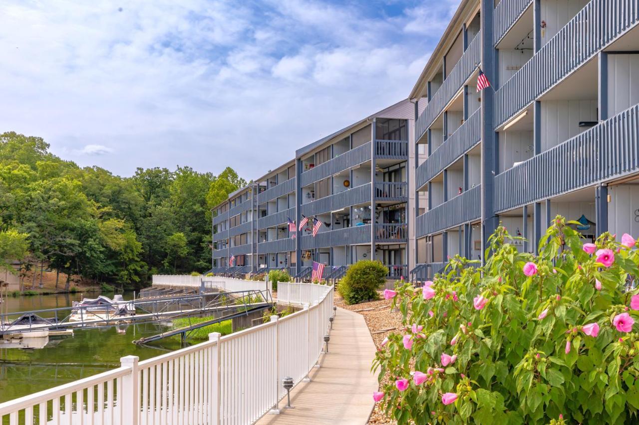 B Lakefront! Remodeled, Boat Slip, Patio Views, Pool, Boat Ramp, Wifi Osage Beach Zewnętrze zdjęcie