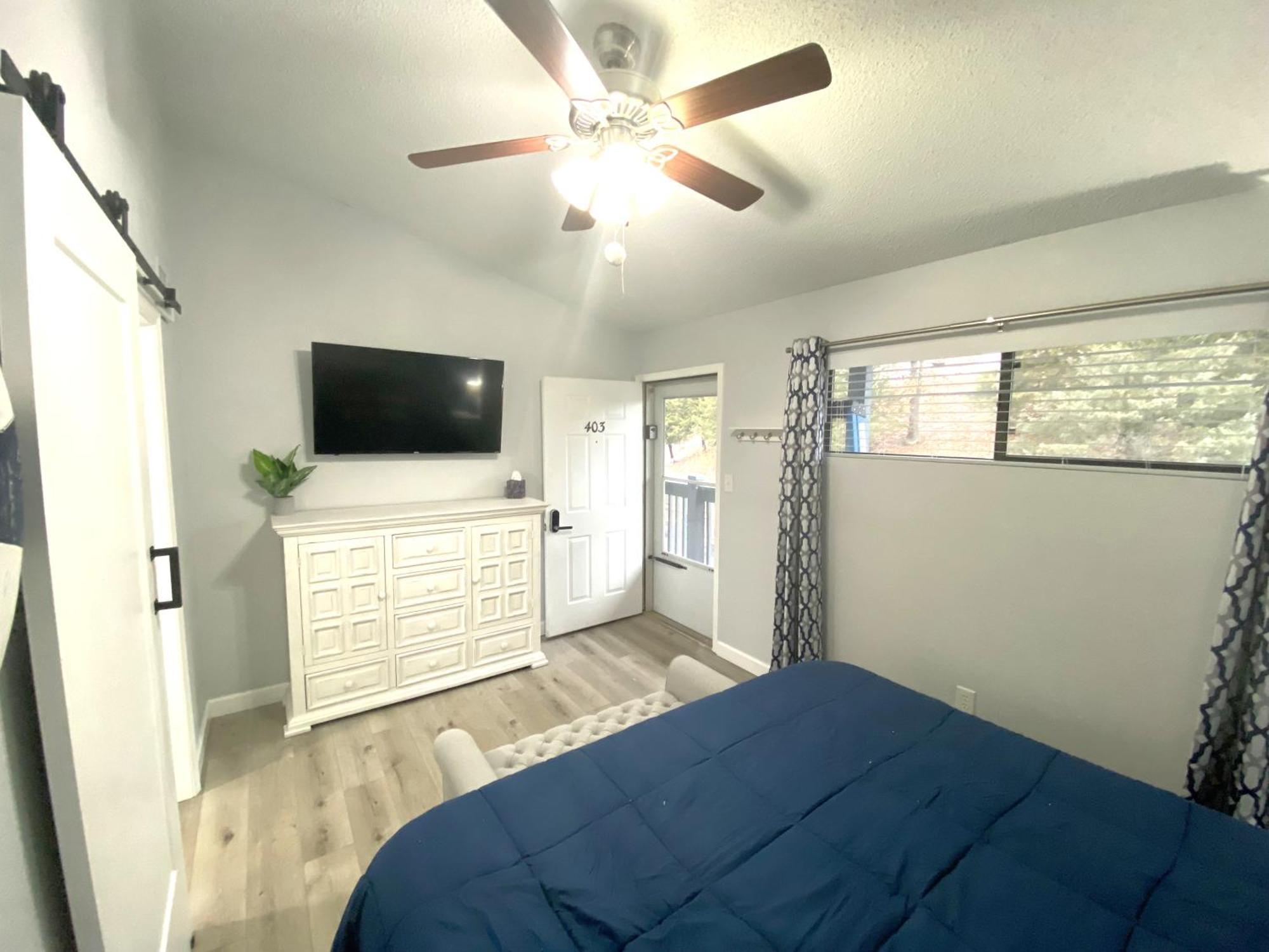 B Lakefront! Remodeled, Boat Slip, Patio Views, Pool, Boat Ramp, Wifi Osage Beach Zewnętrze zdjęcie