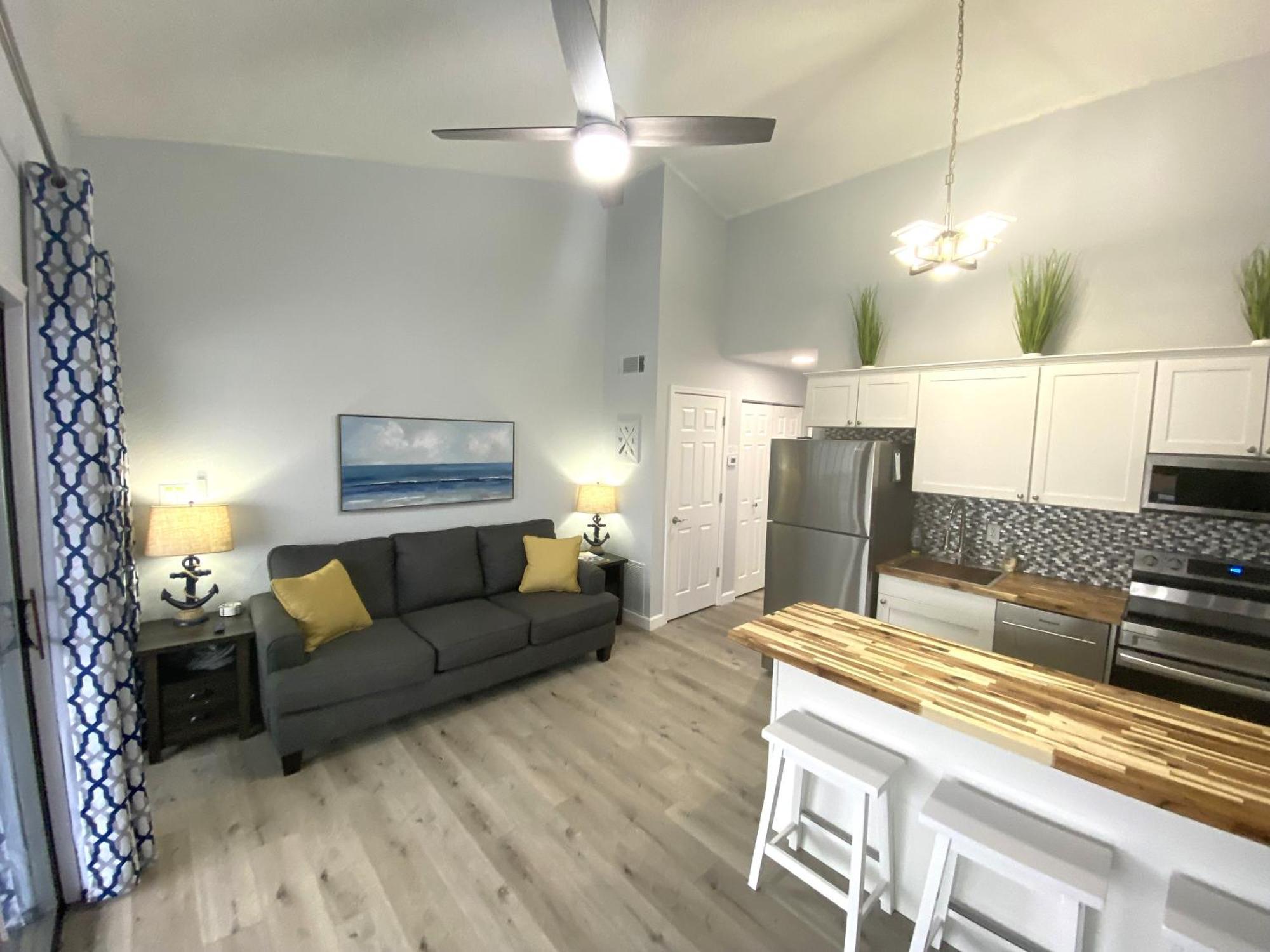 B Lakefront! Remodeled, Boat Slip, Patio Views, Pool, Boat Ramp, Wifi Osage Beach Zewnętrze zdjęcie