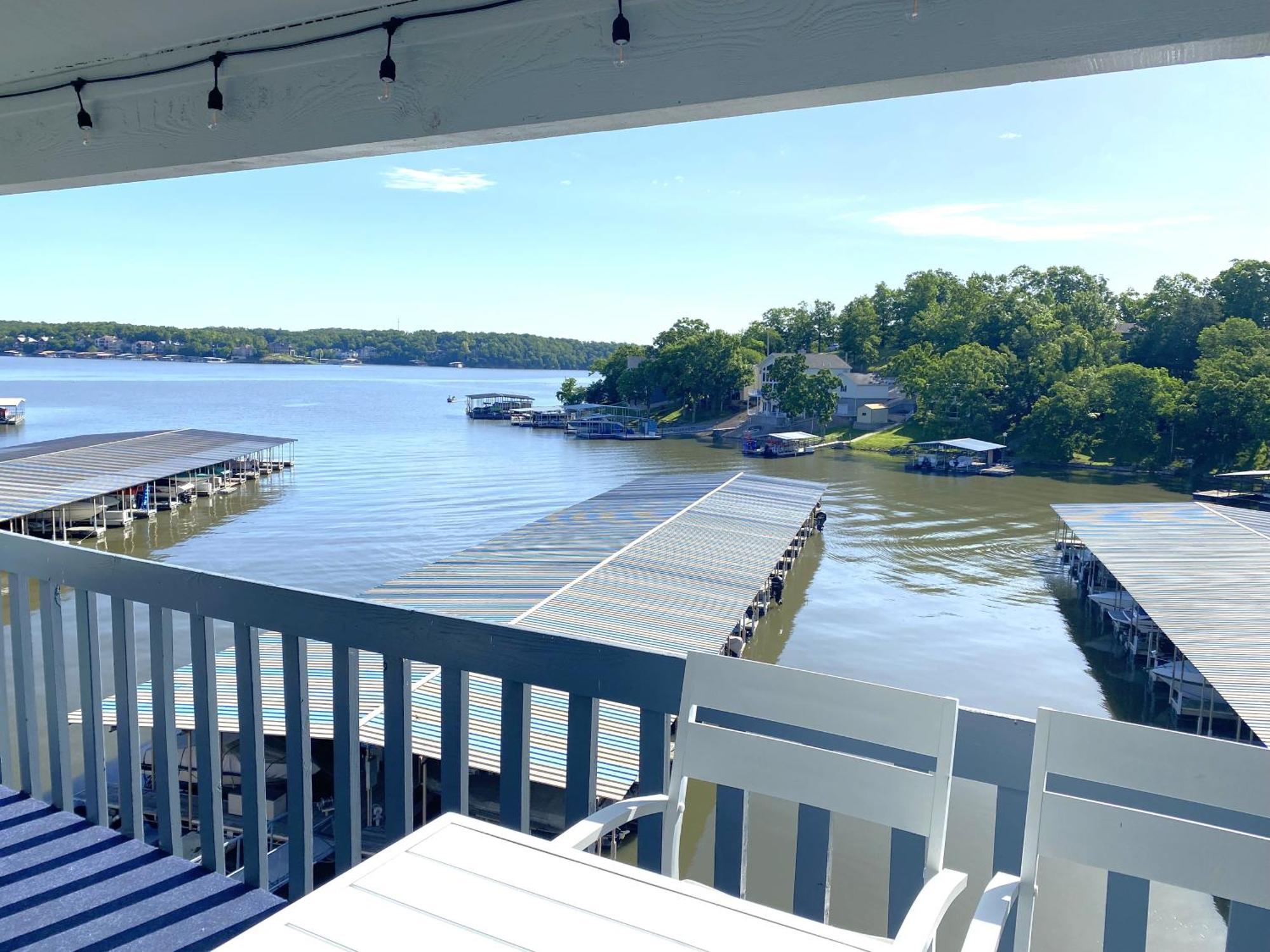 B Lakefront! Remodeled, Boat Slip, Patio Views, Pool, Boat Ramp, Wifi Osage Beach Zewnętrze zdjęcie